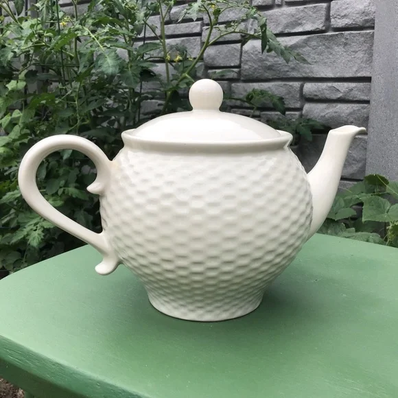 Vintage 1985 Teleflora Teapot Basketweave Floral Design EUC - Picture 2 of 13